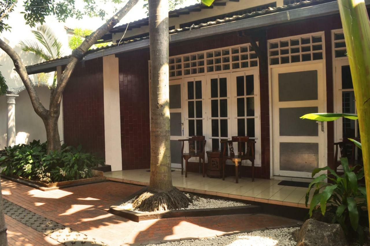 Hotel Srikandi Semarang Exterior photo
